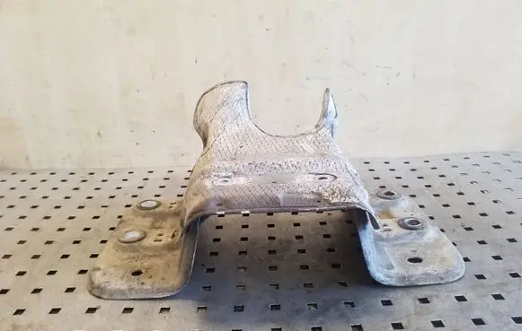 Volvo XC90 Exhaust heat shield