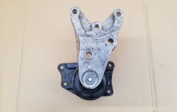 Seat Ibiza IV (6J,6P) Engine mount bracket 6R0199185 6R0199185ZM3 6Q00199262BF