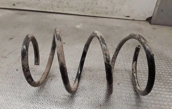 Toyota Avensis T250 Rear coil spring 