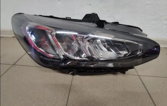 BMW 2 Active Tourer U06 Headlight/headlamp