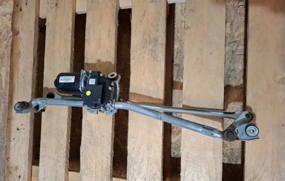 Ford Mustang VI Front wiper linkage and motor FR3B17500AC