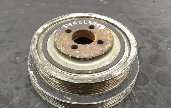 Iveco Daily 6th gen Crankshaft pulley 504076697