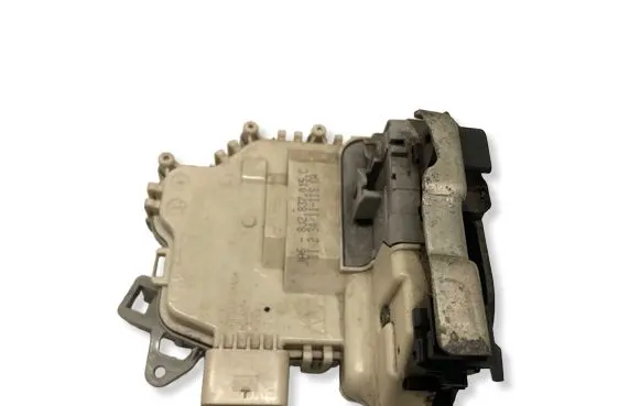 Audi A6 S6 C7 4G Front door lock 8J2837015C