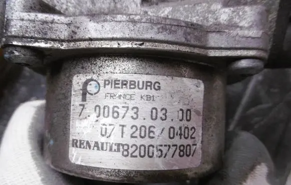 Dacia Duster Vacuum pump 7006730300 07T2060402 8200577807