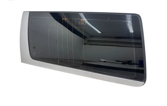 Volvo XC70 Rear side window 30674480 30674482 30674484
