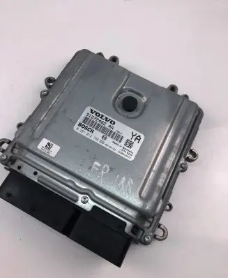 Volvo XC70 Engine control unit/module ECU 31272462AA 0281012765