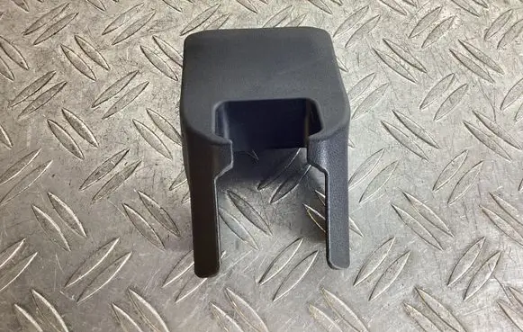 Lexus RX 450H Rear seat rail trim cover 7215748130