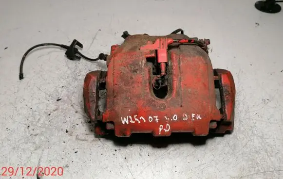 Mercedes-Benz R W251 Front brake caliper