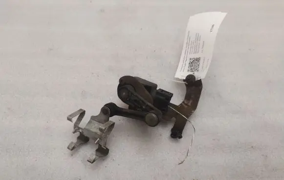 Mercedes-Benz CLS C257 Air suspension front height level sensor A0009053704