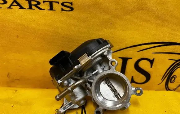 Renault Espace VI Throttle body valve 161208350R