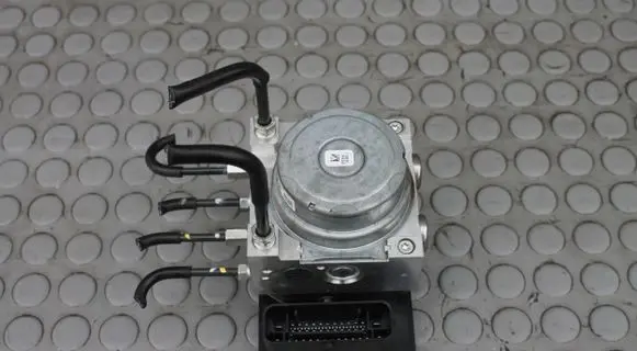 Mazda 2 ABS Pump DA6M437A0