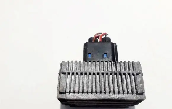 Opel Zafira A Glow plug pre-heat relay 55353011 51299014