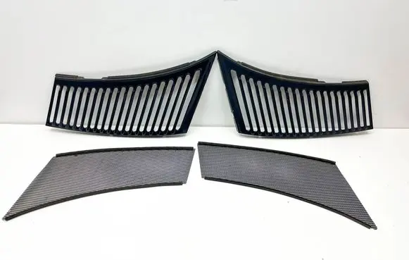 Mercedes-Benz SLC C107 Quarter panel pressure vent A1078360265 A1078360165