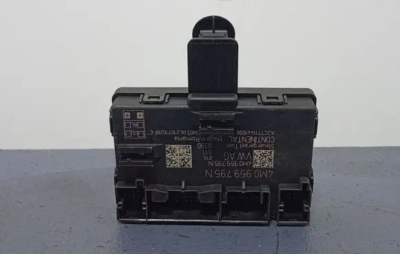 Audi Q7 4M Other control units/modules 4M0959795N
