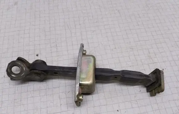 Honda Civic Rear door check strap stopper
