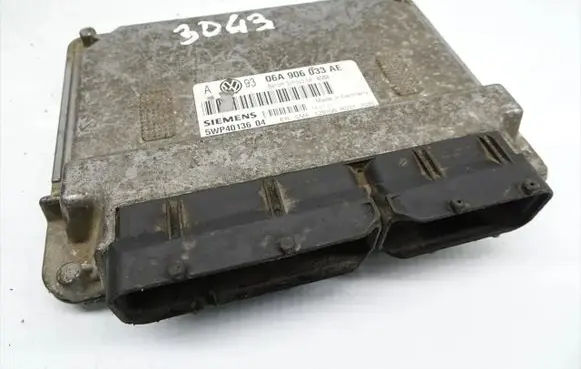 Volkswagen Golf IV Engine control unit/module 06A906033AE 5WP40136