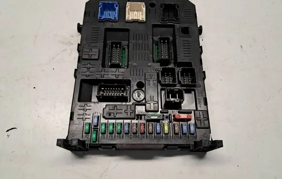 Citroen C4 Grand Picasso Fuse box set