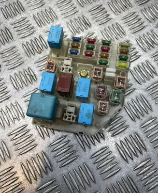 Toyota RAV 4 (XA20) Fuse module PPGF5T30