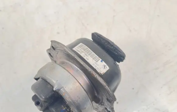 BMW X5 E70 Engine mount bracket 678441602