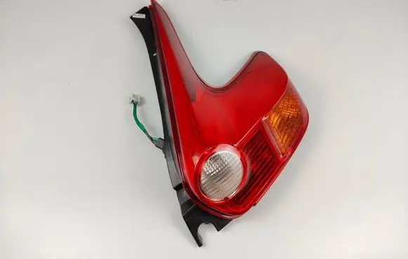 Nissan Juke I F15 Rear/tail lights 