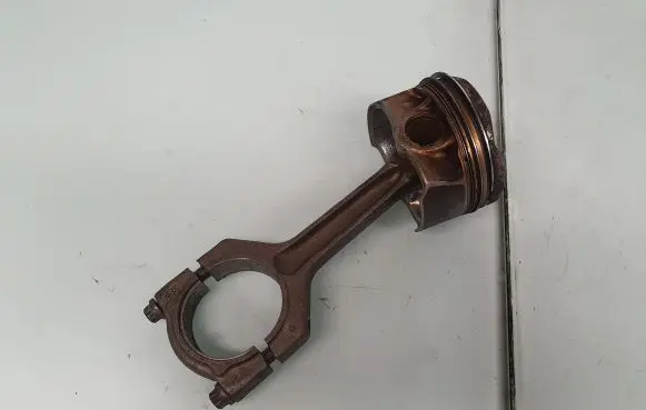 BMW 5 F10 F11 Piston with connecting rod 11258619196 11247624615
