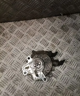 Land Rover Discovery 3 - LR3 Vacuum pump