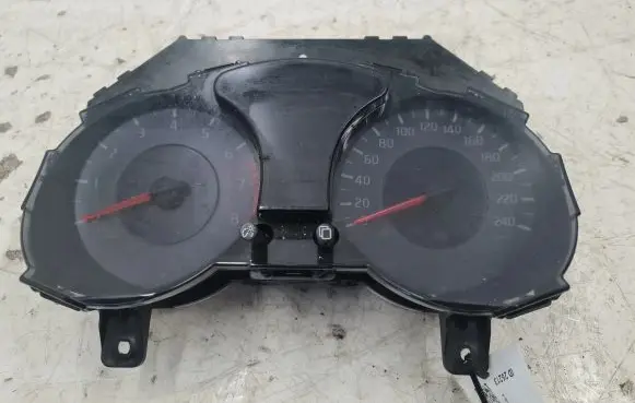 Nissan Juke I F15 Speedometer (instrument cluster)