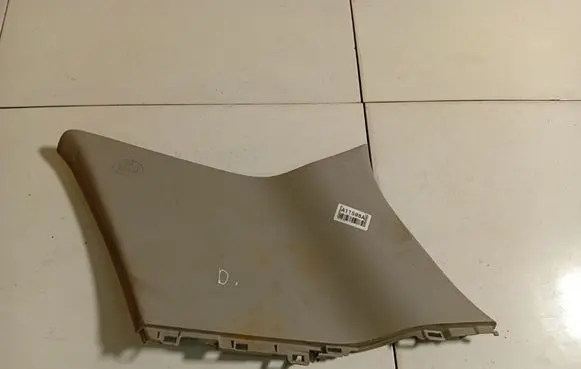 Toyota Auris 150 (D) pillar trim (bottom) 6247012110