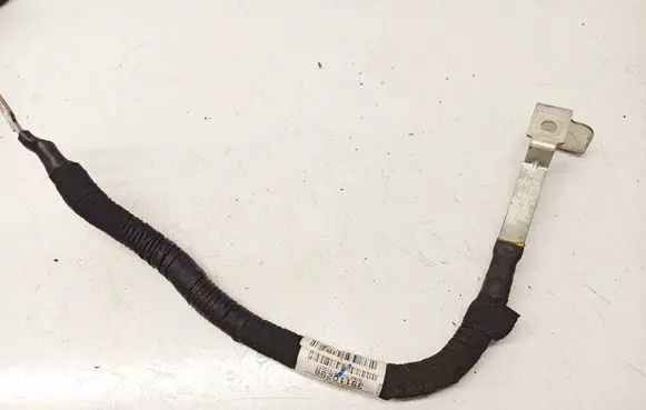 Opel Insignia B Positive cable (battery) 39110298