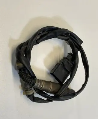 Volkswagen PASSAT B6 Lambda probe sensor 06F906262AA