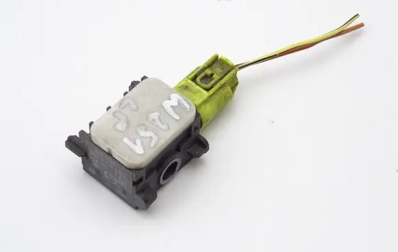 Mercedes-Benz R W251 Airbag deployment crash/impact sensor 0038202926