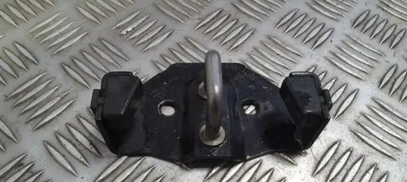 Opel Astra H Rear door lock loop/hook striker 13123839 485058724