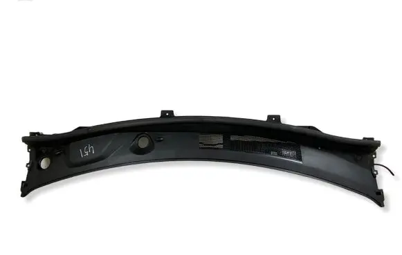 Mitsubishi Outlander IV Wiper trim 7405A857