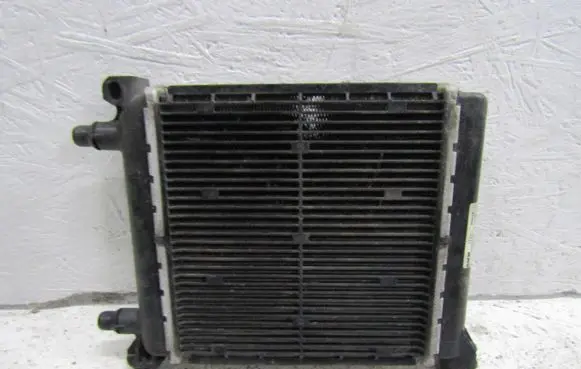 BMW X2 F39 Coolant radiator 9884537