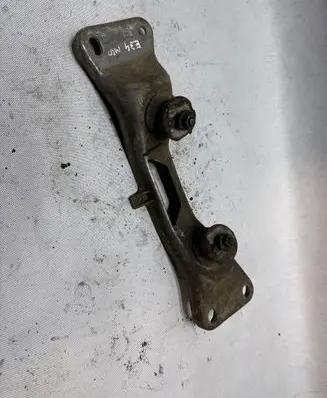 BMW 5 E34 Gearbox mounting bracket 1138578