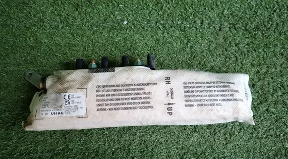 Volkswagen T-Roc Seat airbag 