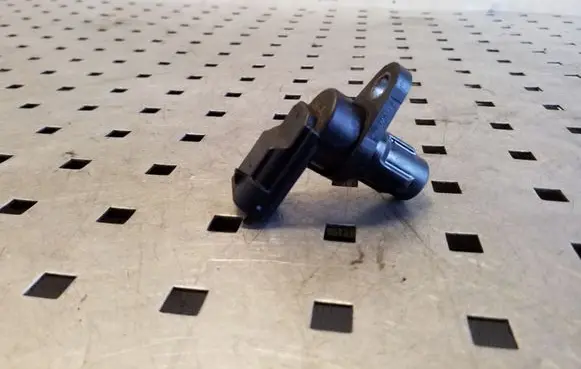 Volvo XC60 Crankshaft position sensor 0232103063