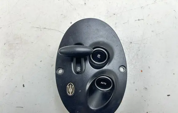 Maserati Coupe Gear shifter/selector 