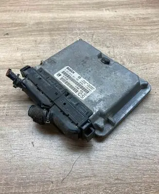 Opel Zafira A Engine control unit/module ECU 09133269 0281010021