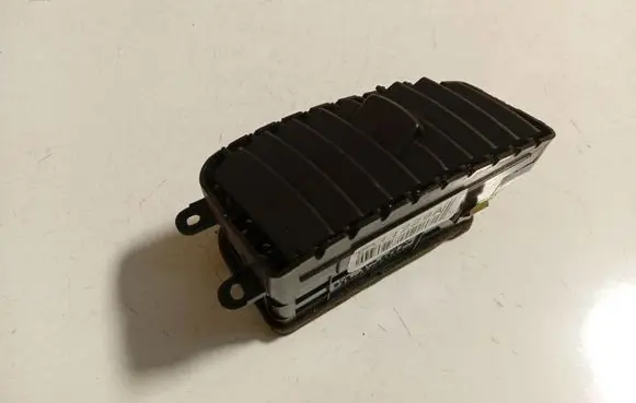 KIA Sorento Dash center air vent grill 974403E000