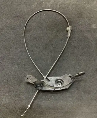 BMW X6 F16 Engine bonnet (hood) release handle 7284598 7367535