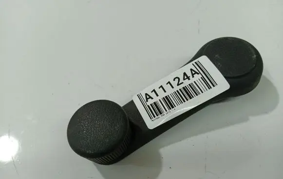 Hyundai i30 Front door window winding handle 8263022001