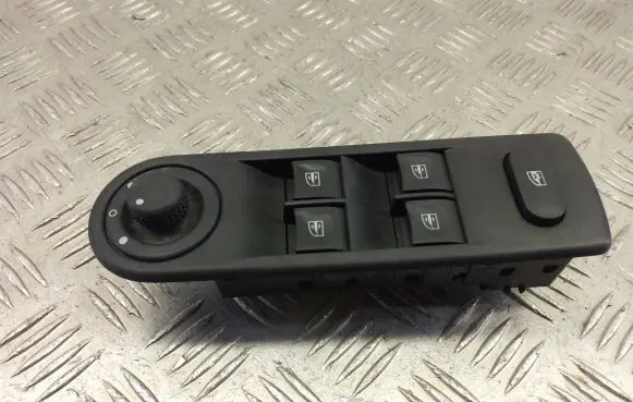 Renault Captur Electric window control switch 54298400R
