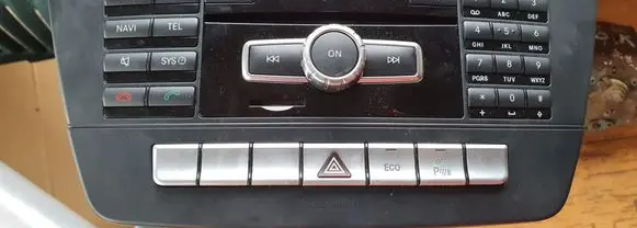 Mercedes-Benz C W204 Head unit multimedia control 2049005908