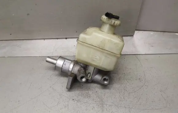 Land Rover Range Rover Sport L320 Master brake cylinder 74471269 74471269C