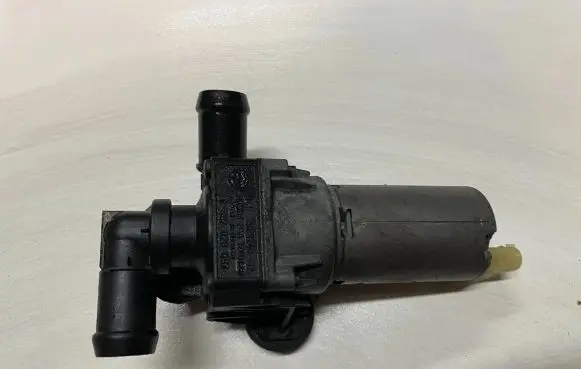 BMW 1 E81 E87 Electric auxiliary coolant/water pump 6928246