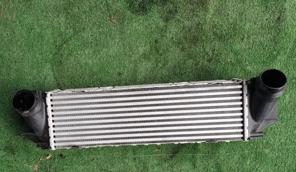 BMW 5 GT F07 Intercooler radiator 7618768