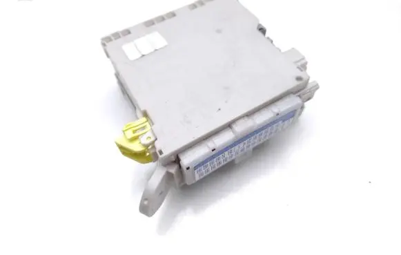 Lexus LS 460 - 600H Fuse module 82672-50320 82730-60E90