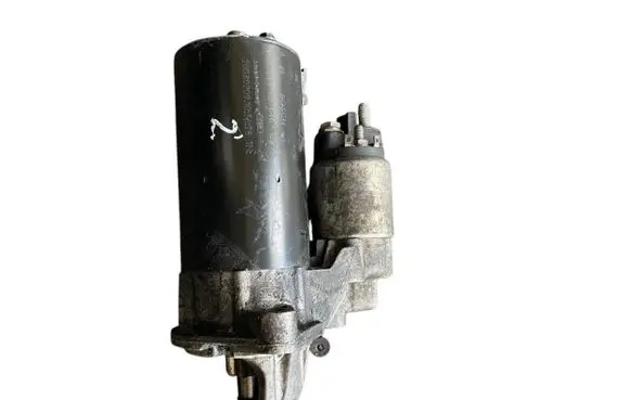 BMW 5 E60 E61 Starter motor 7796892