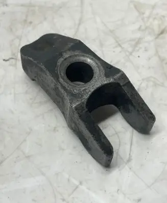 Volkswagen Multivan T4 Fuel Injector clamp holder